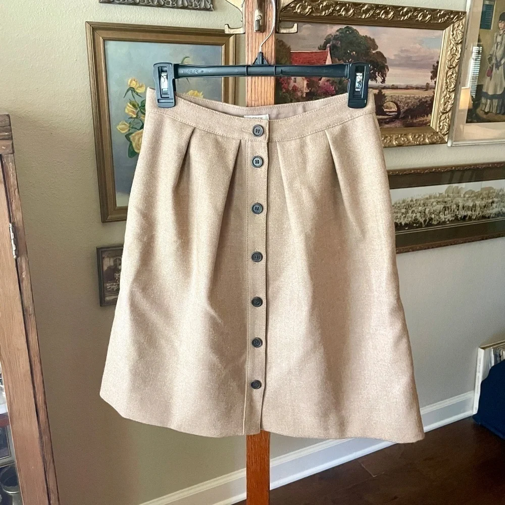 J. Crew 100% wool button front pleated knee length lined a-line skirt SZ 0 tan